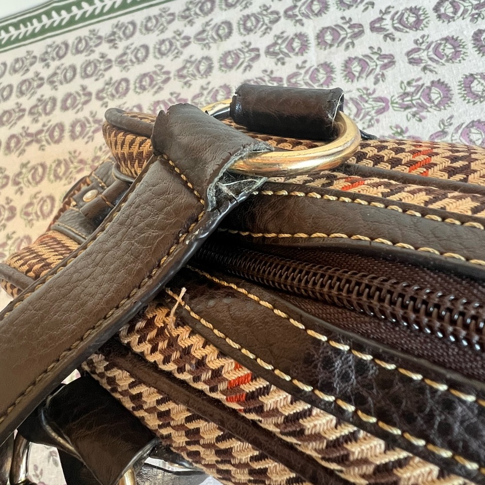 Chaps Houndstooth Handbag - image 6